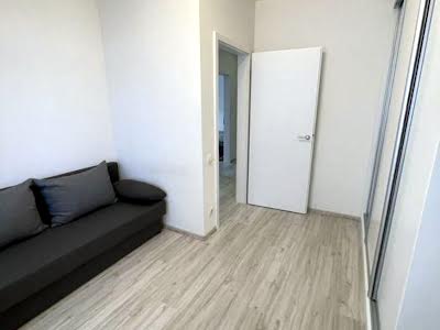 квартира за адресою Михайла Максимовича вул. (Онуфрія Трутенка), 28-Б
