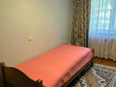 квартира за адресою Космонавтів просп., 17