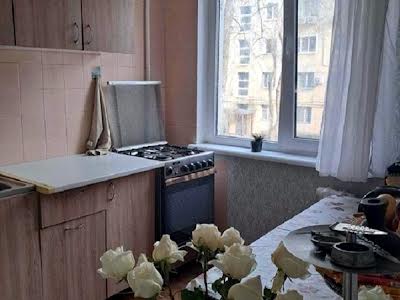 квартира за адресою Олексія Вадатурського вул. (Маршала Малиновського), 43