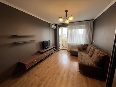 квартира за адресою Набережна Перемоги вул., 130