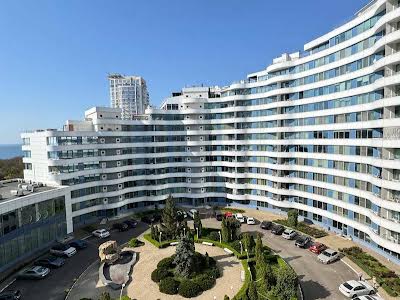 квартира за адресою Літературна вул., 1а