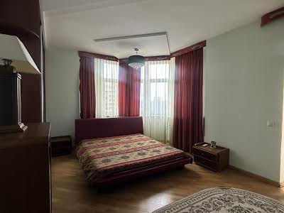 квартира по адресу Евгения Коновальца ул. (Щорса), 36-Б