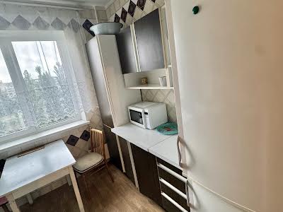 квартира по адресу Героев Днепра ул., 35
