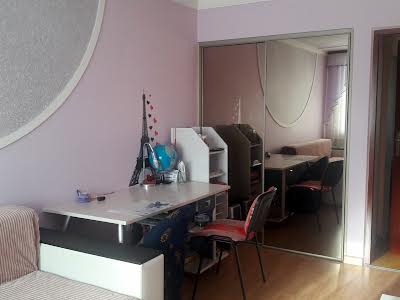 квартира за адресою Андрія Сахарова вул., 3