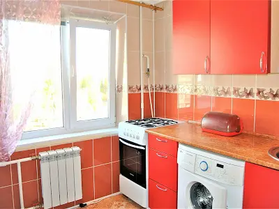 квартира за адресою Богатирська вул., 8