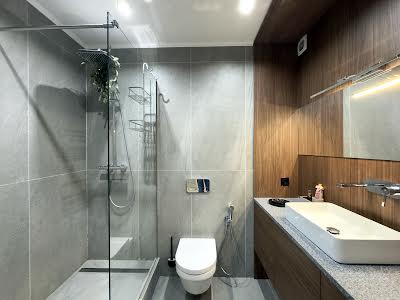квартира за адресою Зарічна вул., 2к2