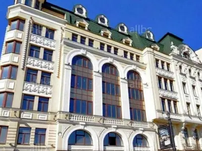 комерційна за адресою Петра Сагайдачного вул., 12