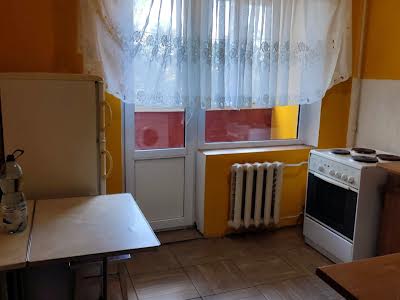 квартира по адресу Олега Мудрака ул. (Генерала Наумова), 33