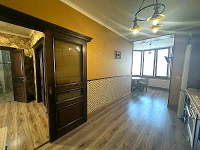 квартира за адресою Щаслива вул., 20