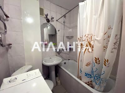 квартира за адресою Космонавтів вул., 11в