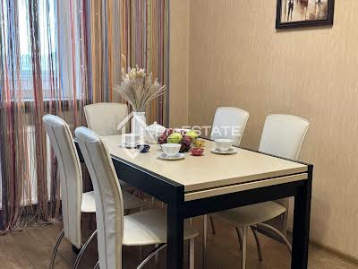 квартира по адресу Бориспольская ул., 4