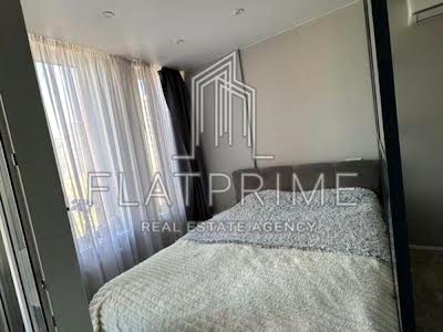 квартира за адресою Регенераторна вул., 4