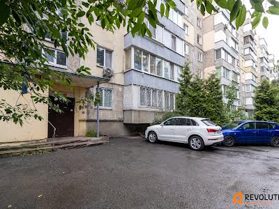квартира за адресою Романа Ратушного вул. (Волгоградська), 37