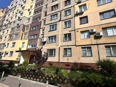 квартира за адресою Добровольців пров., 6