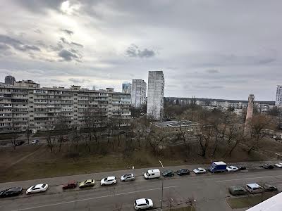 квартира за адресою Прилужна вул., 4/15