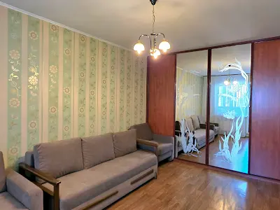 квартира за адресою Бориса Гмирі вул., 11