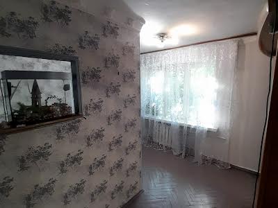 кімната за адресою Героїв УПА вул. (Кирпоноса), 11