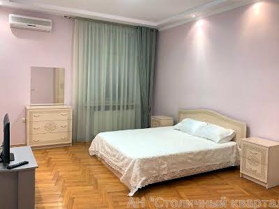 квартира за адресою Старонаводницька вул., 4-В