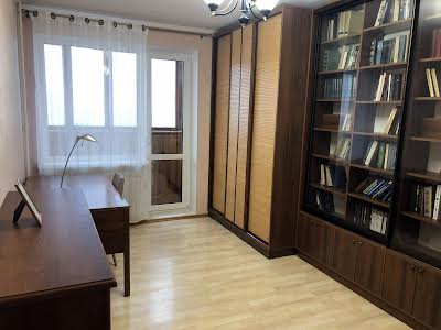 квартира по адресу Гонгадзе Георгия просп. (Советской Украины), 9-А