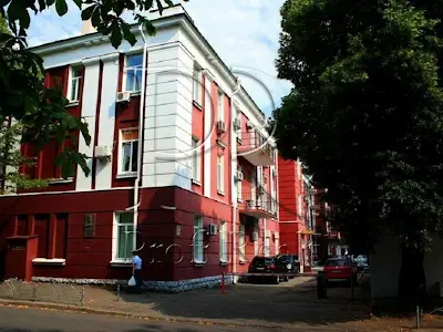 комерційна за адресою Лесі Українки бульв., 27/2