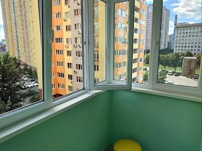 квартира за адресою Сім'ї Кульженків вул. (Петра Дегтяренка), 37