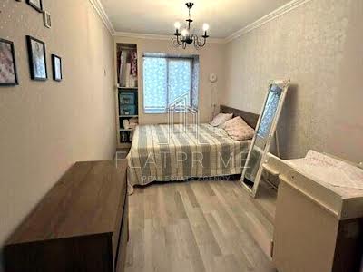 квартира за адресою Празька вул., 32
