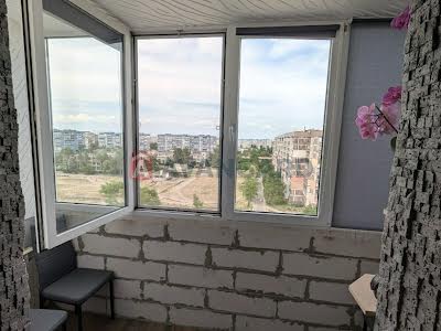 квартира за адресою Металургів просп., 76а