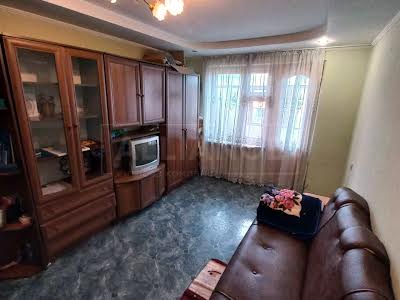 квартира за адресою Василя Симоненка вул., 6