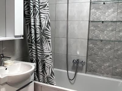 квартира за адресою Роксоляни вул., 151