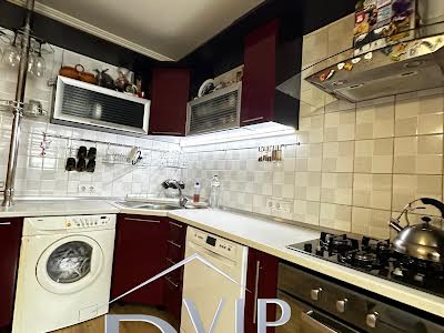 квартира за адресою Тополина вул., 18/2