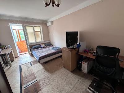 квартира за адресою Братиславська вул., 32-А