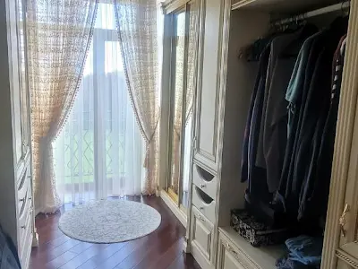 будинок за адресою Лісна