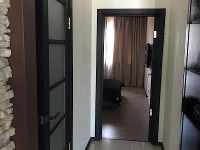 квартира за адресою Яблунева, 8