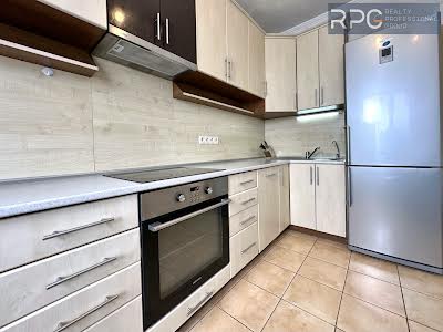 квартира за адресою Смілянська вул., 15