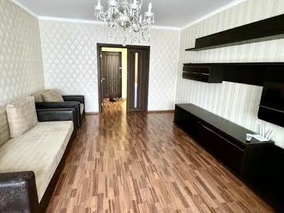 квартира за адресою Олени Пчілки вул., 5