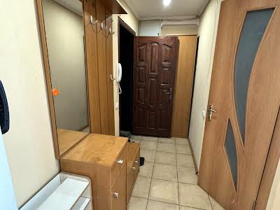 квартира за адресою Велика Васильківська вул. (Червоноармійська), 136