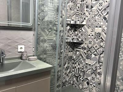 квартира за адресою Зарічна вул., 2а
