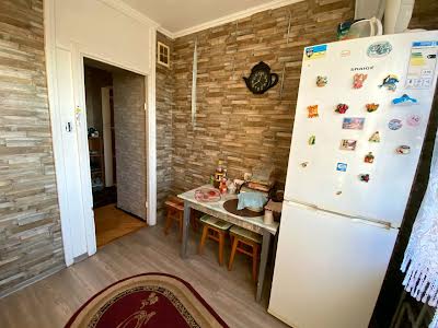 квартира за адресою Івана Миколайчука вул., 13