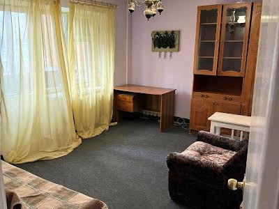 квартира по адресу Александра Довженко ул., 4а