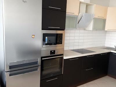 квартира по адресу Драгоманова ул., 4а