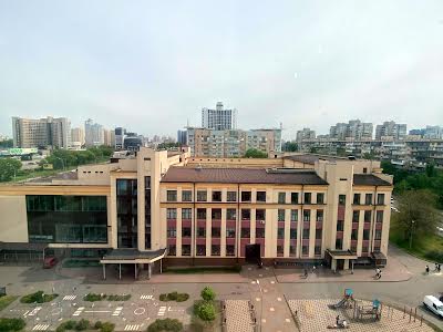 квартира за адресою Раїси Окіпної вул., 8