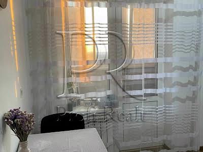квартира за адресою Доківська вул., 10к4