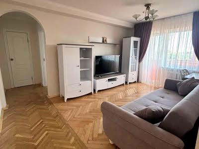 квартира по адресу Авиаконструктора Антонова ул., 2/32