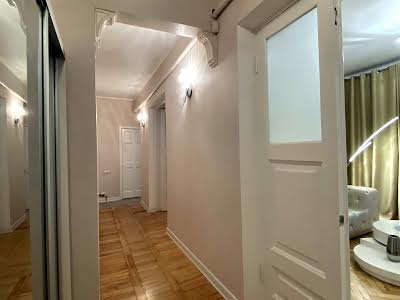 квартира за адресою Пастера вул., 21