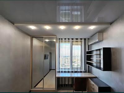 квартира за адресою Драгоманова вул., 40-Ж