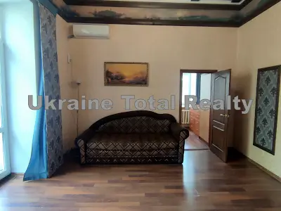 квартира по адресу Михайловский пер., 20