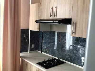 квартира за адресою Студентська вул., 11