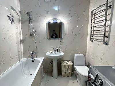 квартира за адресою Миру вул., 40