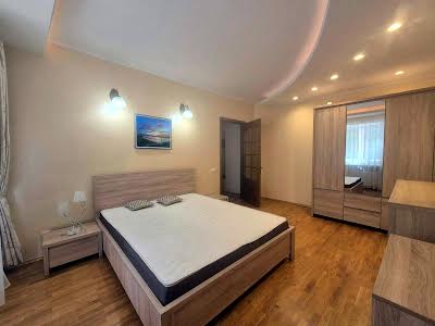 квартира за адресою Білоруська вул., 15-Б