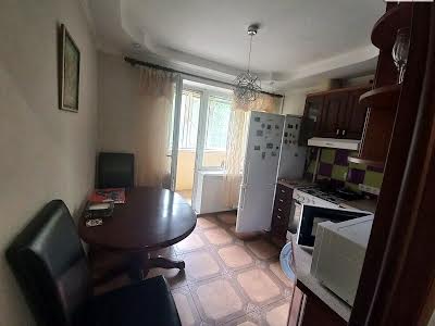квартира по адресу Андрія Мельника ул. (Генерала Тупікова), 14-В